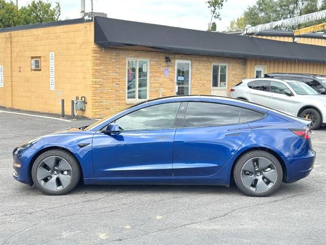 Photo of 2021 Deep Blue Metallic Tesla Model 3