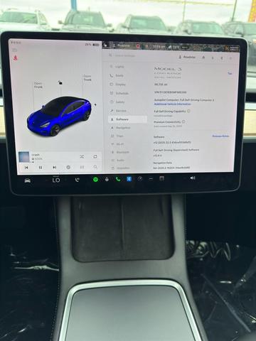 Photo of 2021 Deep Blue Metallic Tesla Model 3