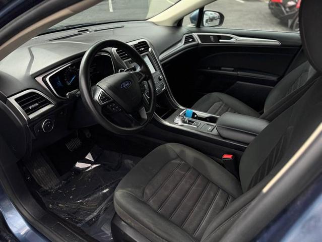 Photo of 2019 Blue Metallic Ford Fusion