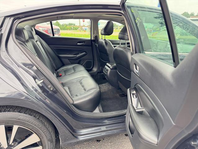 Photo of 2020 Storm Blue Metallic Nissan Altima