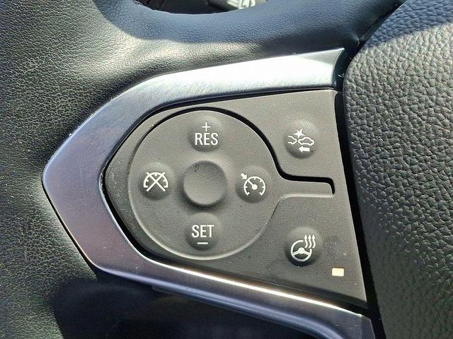 Photo of 2023 Mosaic Black Metallic Chevrolet Traverse