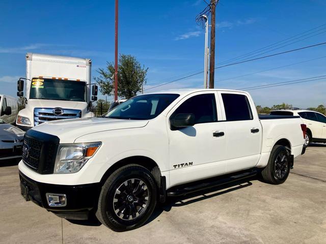 2017 Nissan Titan