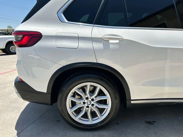 Photo of 2019 White BMW X5