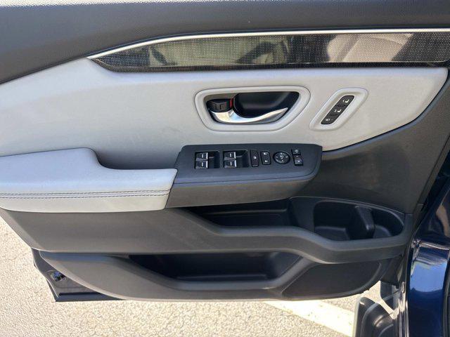 Photo of 2023 Obsidian Blue Pearl Honda Pilot
