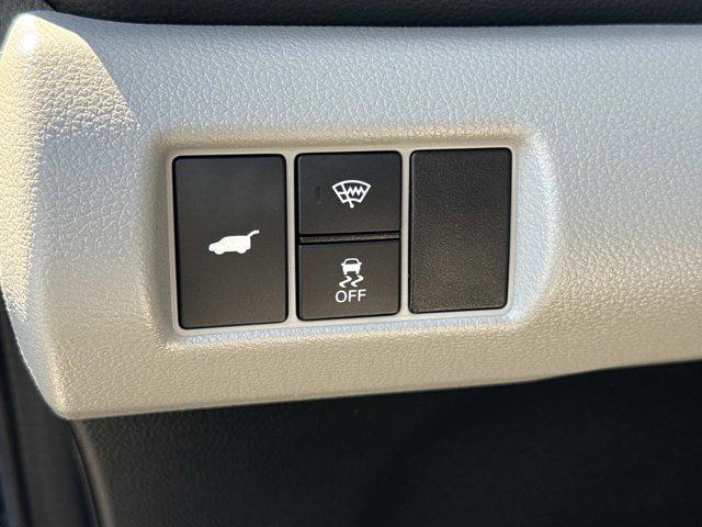 Photo of 2023 Obsidian Blue Pearl Honda Pilot