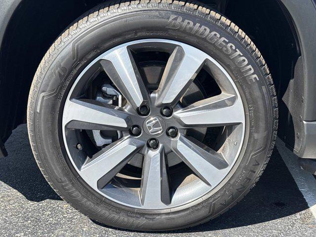 Photo of 2023 Obsidian Blue Pearl Honda Pilot