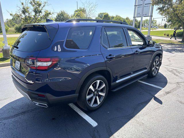 Photo of 2023 Obsidian Blue Pearl Honda Pilot