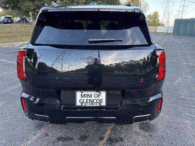 Photo of 2026 Midnight Black MINI Countryman