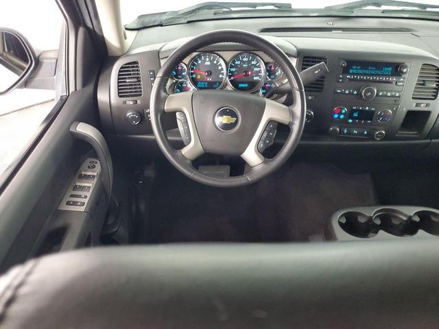 Photo of 2010 Sheer Silver Metallic Chevrolet Silverado 1500