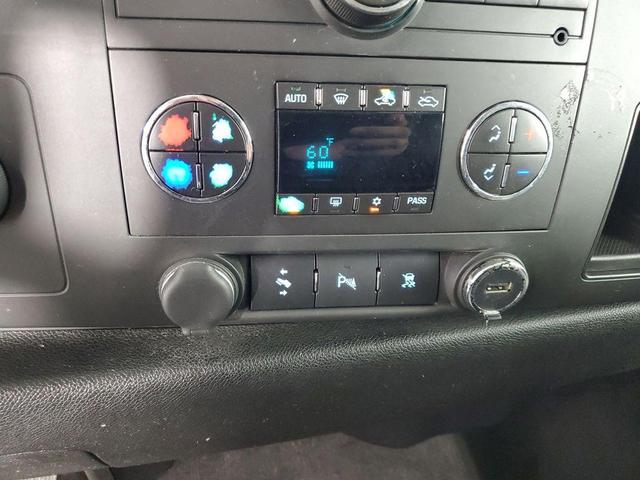 Photo of 2010 Sheer Silver Metallic Chevrolet Silverado 1500