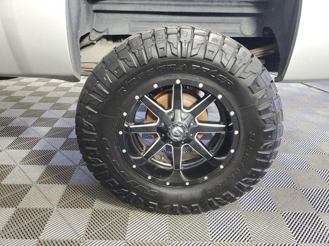 Photo of 2010 Sheer Silver Metallic Chevrolet Silverado 1500