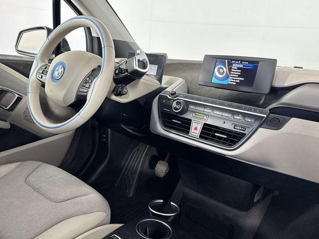 Photo of 2015 Laurel BMW i3