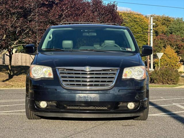 2010 Chrysler Town & Country