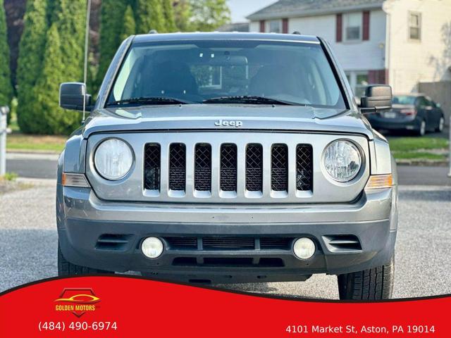 Photo of 2012 Gray Jeep Patriot