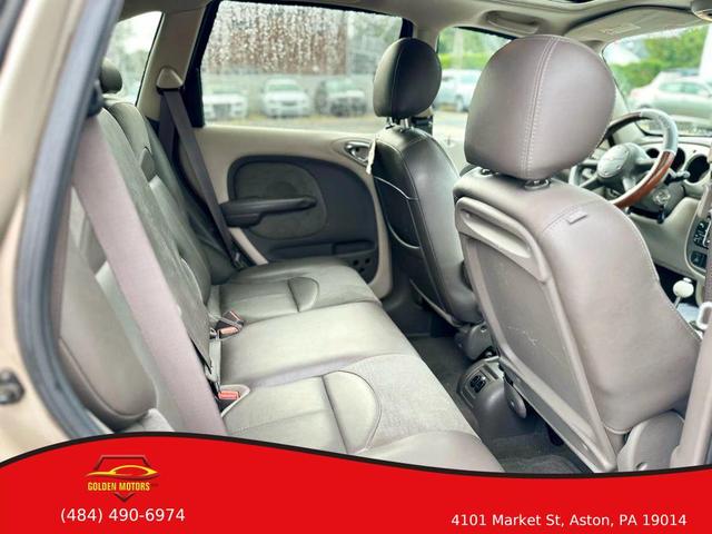 Photo of 2004 Gold Chrysler PT Cruiser