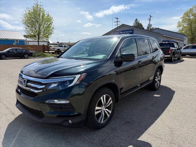 Photo of 2018 Black Forest Pearl Honda Pilot