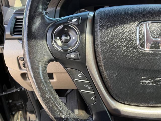 Photo of 2018 Black Forest Pearl Honda Pilot