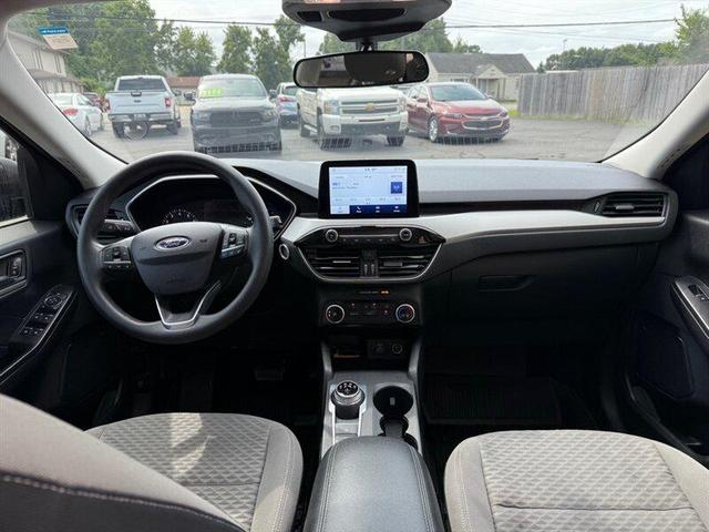 Photo of 2022 Agate Black Ford Escape