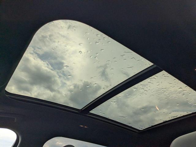 Photo of 2025 White Platinum Clearcoat Metallic Lincoln Nautilus