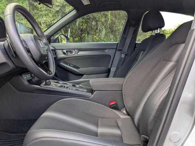 Photo of 2025 Solar Silver Metallic Honda Civic