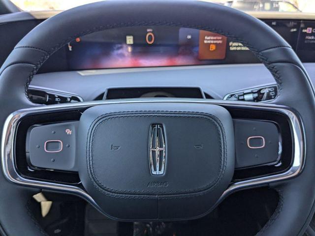Photo of 2025 Gray Metallic Lincoln Nautilus