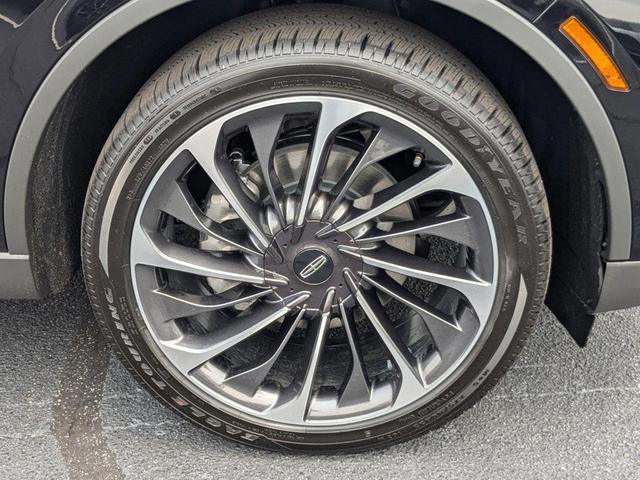 Photo of 2025 Black Metallic Lincoln Aviator