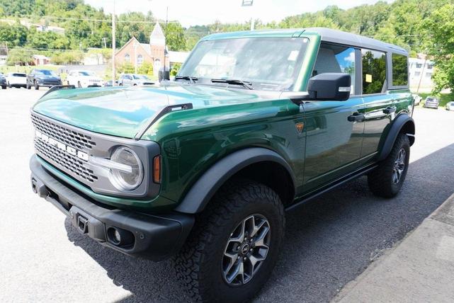 Photo of 2023 Eruption Green Metallic Ford Bronco