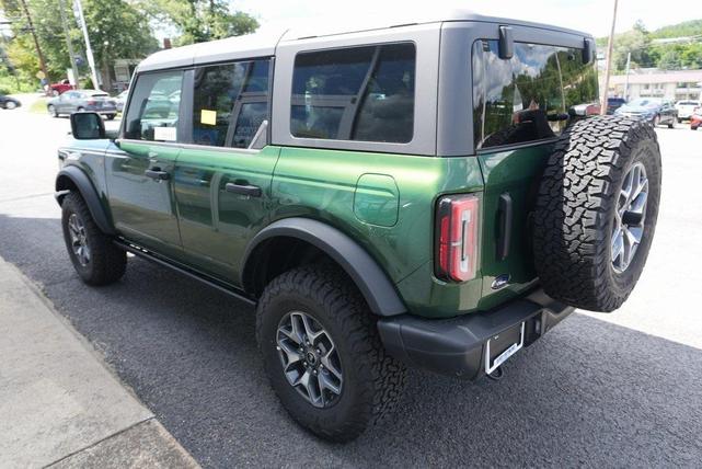 Photo of 2023 Eruption Green Metallic Ford Bronco