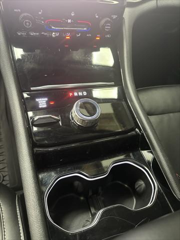 Photo of 2021 Bright White Clearcoat Jeep Grand Cherokee L