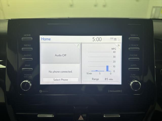 Photo of 2022 White Toyota Camry