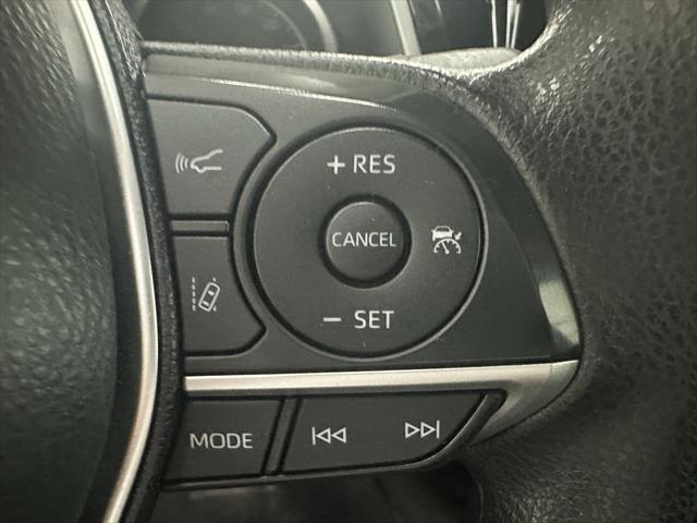 Photo of 2022 White Toyota Camry