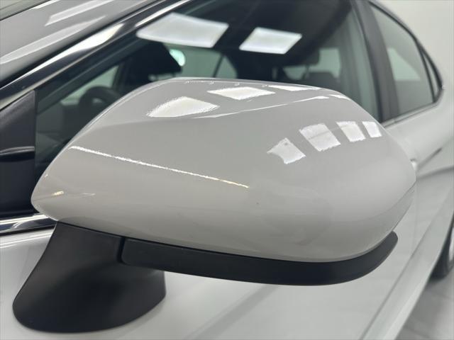 Photo of 2022 White Toyota Camry