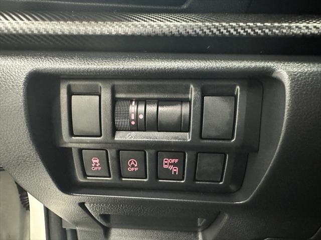 Photo of 2023 Crystal White Pearl Subaru Crosstrek