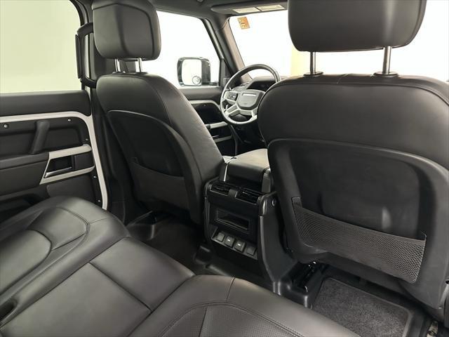 Photo of 2024 Fuji White Land Rover Defender