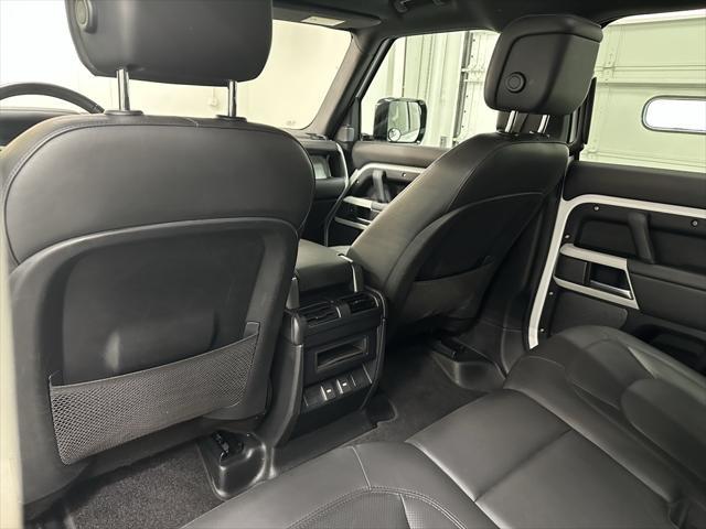 Photo of 2024 Fuji White Land Rover Defender