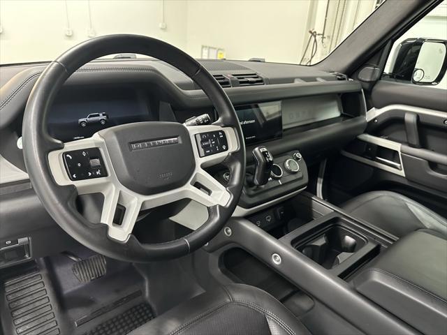 Photo of 2024 Fuji White Land Rover Defender