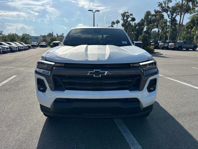 Photo of 2025 Summit White Chevrolet Colorado