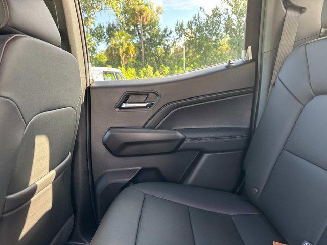 Photo of 2025 Summit White Chevrolet Colorado