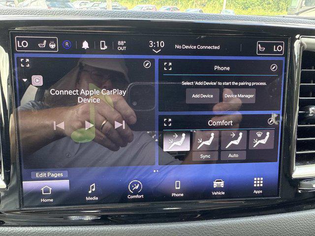 Photo of 2022 Ceramic Gray Clearcoat Chrysler Pacifica
