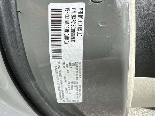 Photo of 2022 Ceramic Gray Clearcoat Chrysler Pacifica
