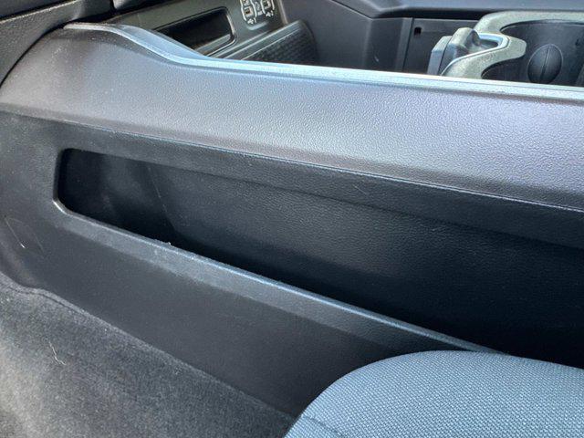 Photo of 2022 Diamond Black Crystal Pearlcoat RAM 1500
