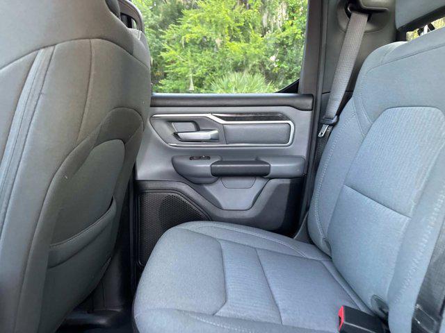 Photo of 2022 Diamond Black Crystal Pearlcoat RAM 1500