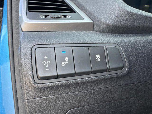 Photo of 2017 Caribbean Blue Hyundai TUCSON