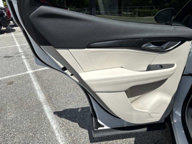 Photo of 2021 Summit White Buick Envision
