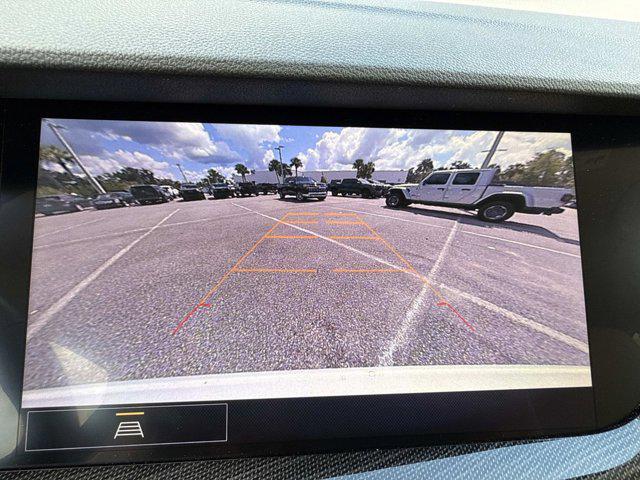 Photo of 2021 Summit White Buick Envision