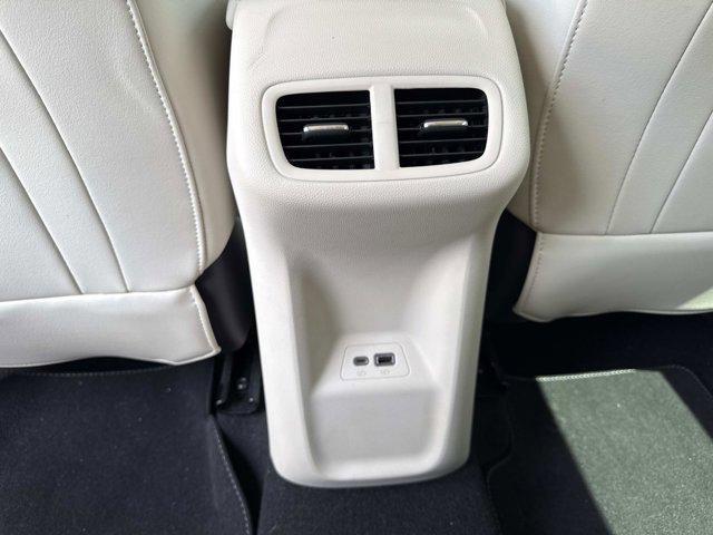 Photo of 2021 Summit White Buick Envision