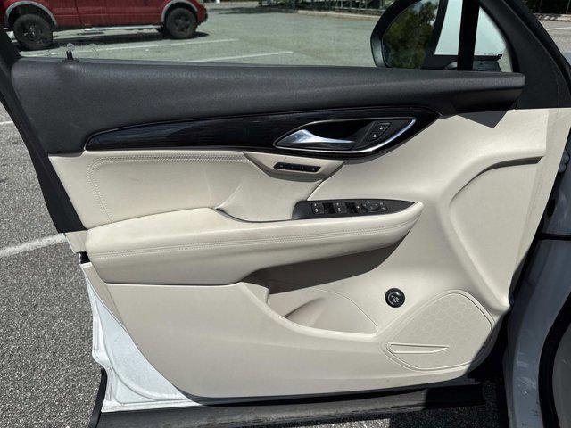Photo of 2021 Summit White Buick Envision
