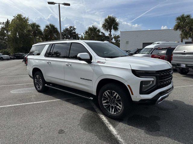 Photo of 2025 Iridescent Pearl Tricoat Chevrolet Suburban