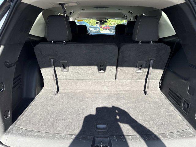 Photo of 2020 Summit White Chevrolet Traverse