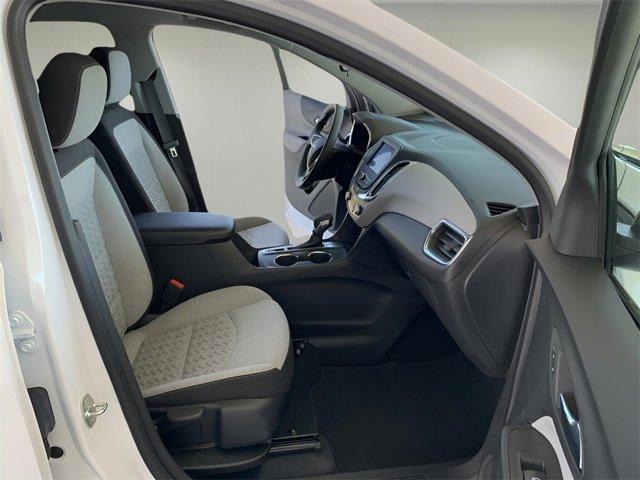 Photo of 2023 Summit White Chevrolet Equinox